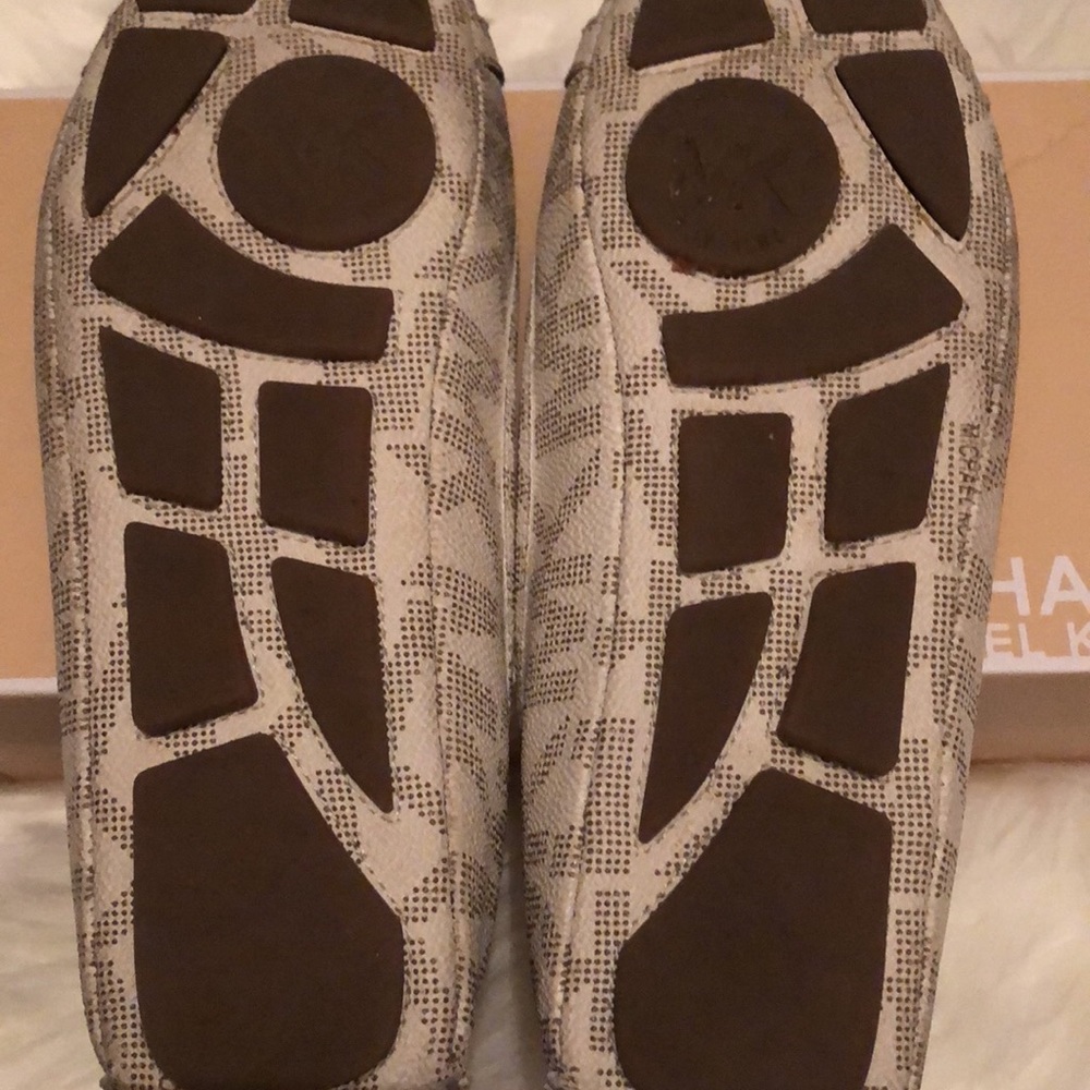 MK Signature Vanilla Flats